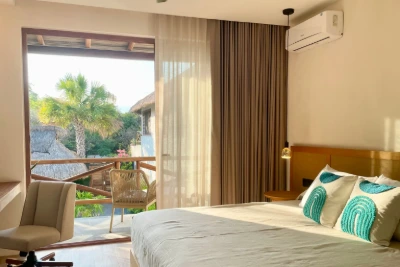 habitacion-estandar-cama-queen-vista-piscina-bidmont-villa-1